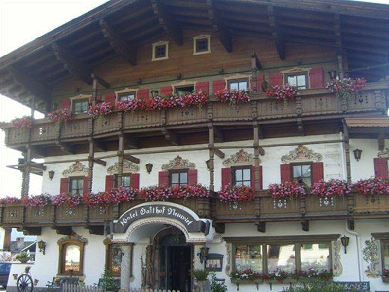 Kaiserhotel Neuwirt Оберндорф-ін-Тіроль Екстер'єр фото