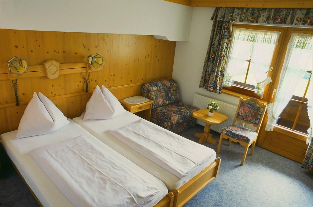 Kaiserhotel Neuwirt Оберндорф-ін-Тіроль Номер фото